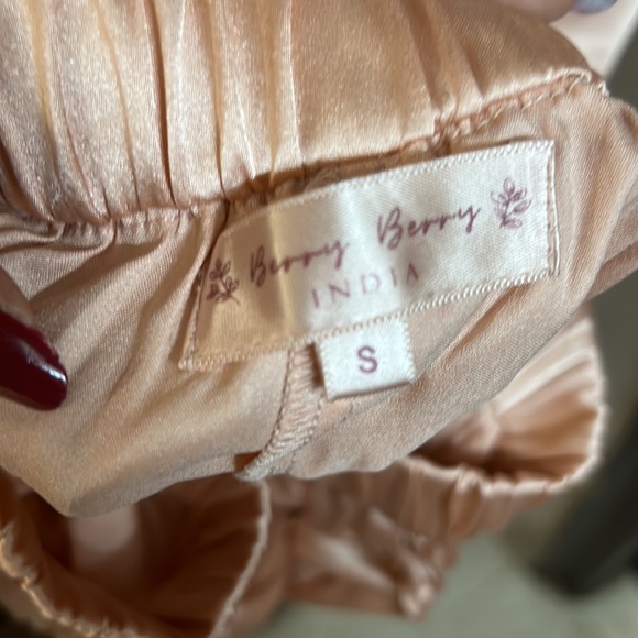 Brides Squad satin nightsuit - Picture 5 of 5